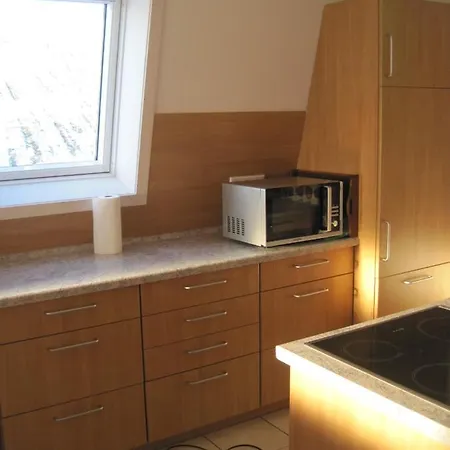 Haus Am Weinberg アパート *